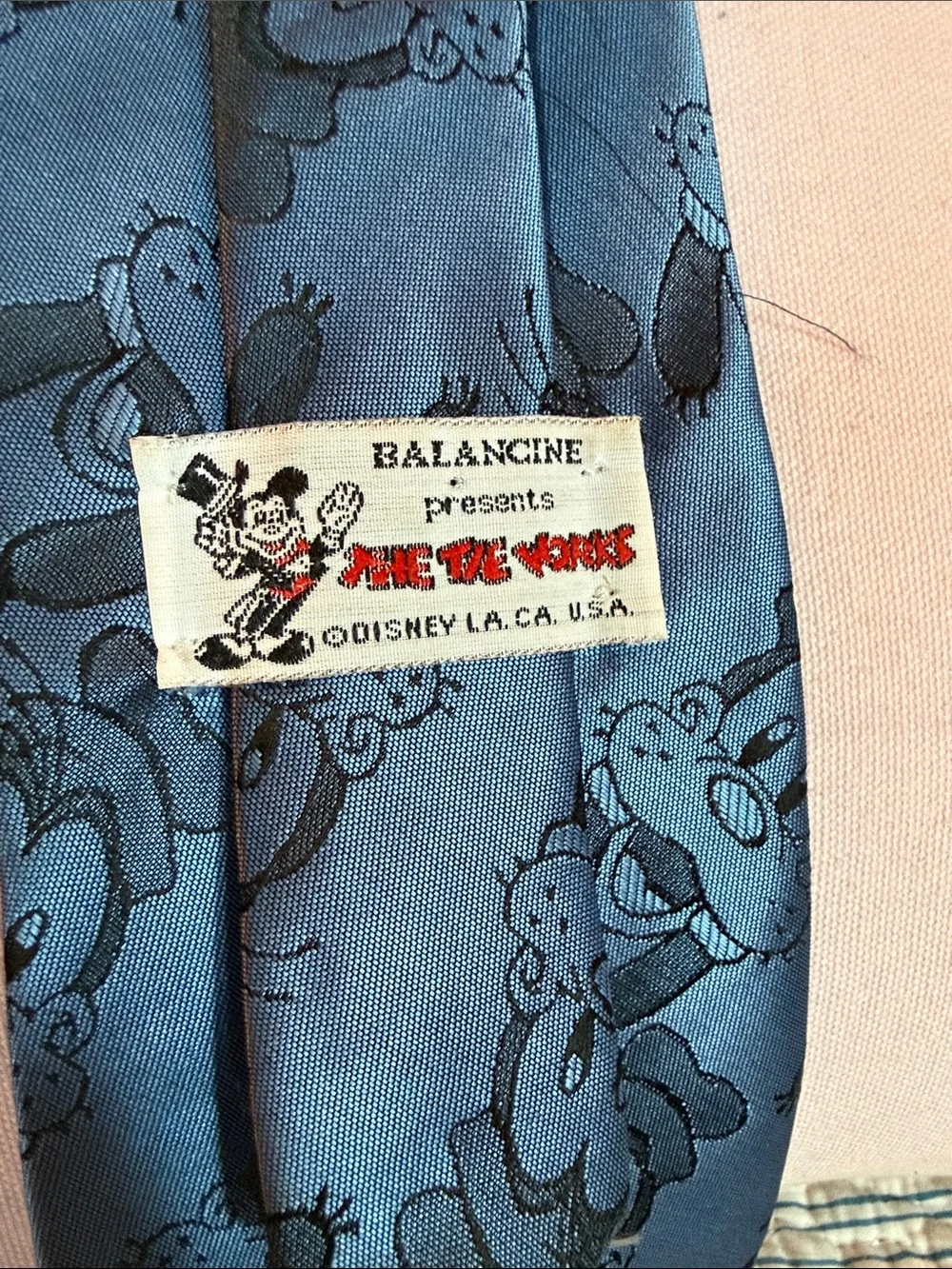 Disney Men's Dark Navy Goofy Jacquard Tie